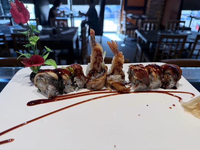 Dancing Dragon Roll.