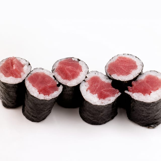 Tuna Roll.