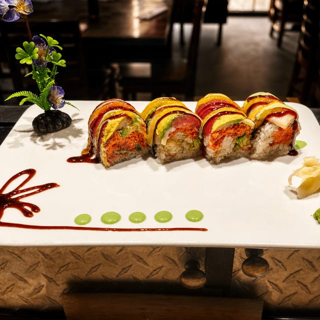 Tuna Amazing Roll.